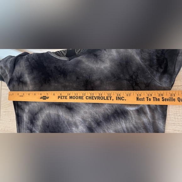 Ariat Long Sleeve Lightweight Top Angel Wings Burnout Tie Dye Y2K 2000s Size XL - Picture 4 of 8